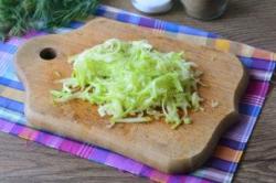 Рецепт - Овощные фрикадельки - Шаг 5 -  Молодые кабачки натрите на терке.