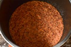 Рецепт - Печеночная запеканка в мультиварке - Шаг 5 -  Хорошо перемешайте массу и влейте ее в форму.