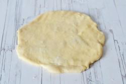 Рецепт - ДОМАШНИЕ ХАЧАПУРИ С СЫРОМ НА КЕФИРЕ - Шаг 15 -  Замесить однородное пластичное тесто. Оставить тесто на 20 минут отдохнуть.